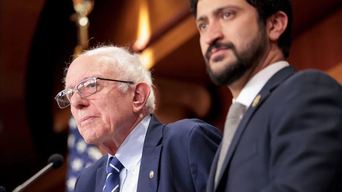 Sanders and Casar to introduce a bill banning superintelligent AI and pausing frontier development