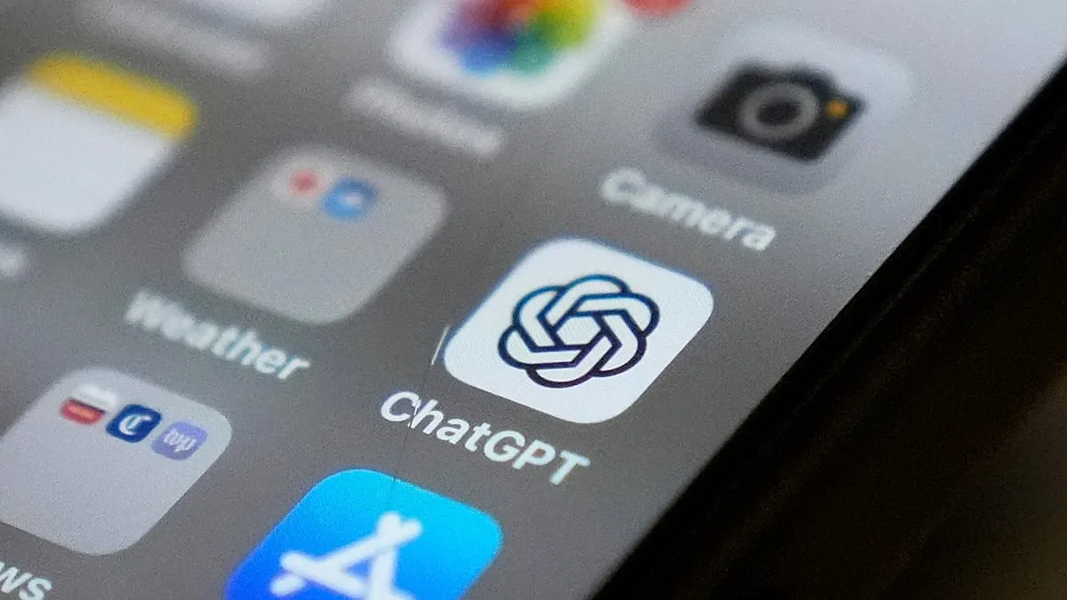EUがDSAでChatGPTを検索エンジン指定、AIチャットボット初