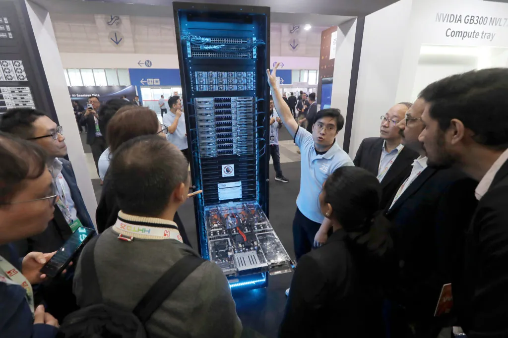 台湾、Nvidia B300サーバー74台の中国密輸で9人を起訴